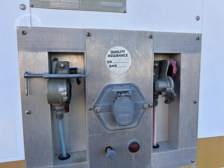 1999-kentucky-trailer-image-20