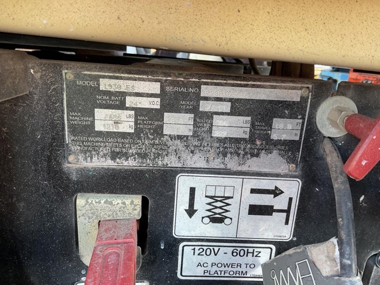 2011-jlg-1930es-image-5