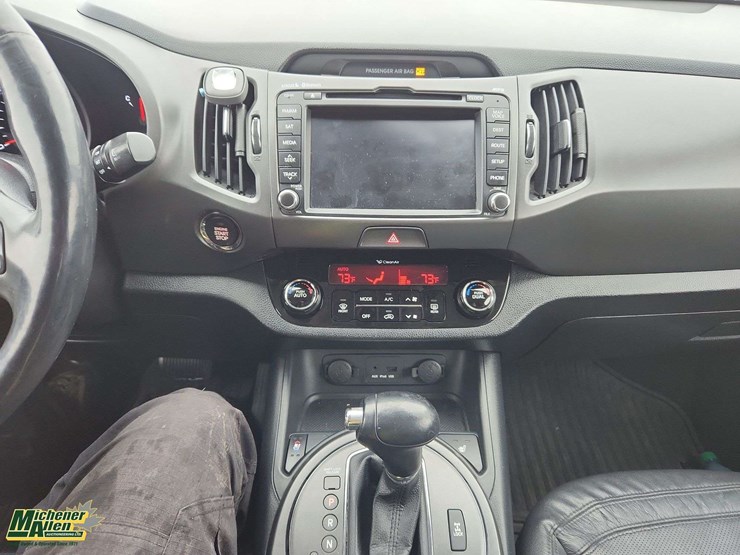 2013-kia-sportage-image-23