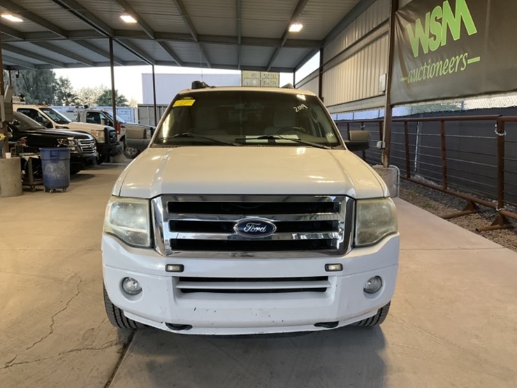 2014-ford-expedition-image-3