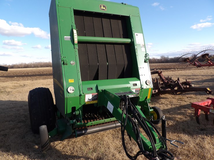 2017-john-deere-469-image-1