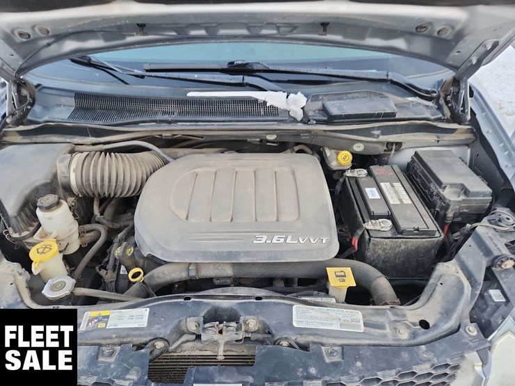 2013-dodge-grand-caravan-se-image-32