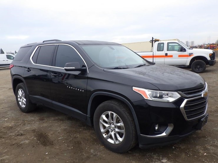 2018-chevrolet-traverse-image-2