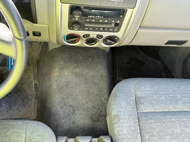 2008-chevrolet-colorado-image-14