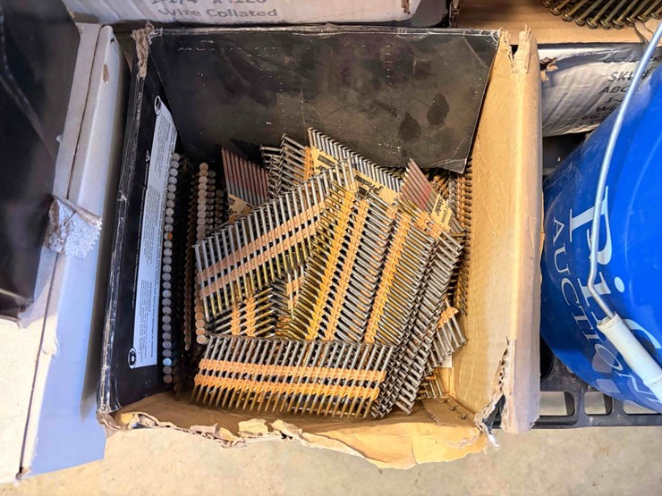 assortment-of-nails-fasteners-/w-misc-material-image-7