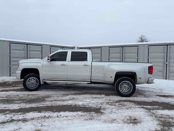 2018-gmc-sierra-denali-image-5