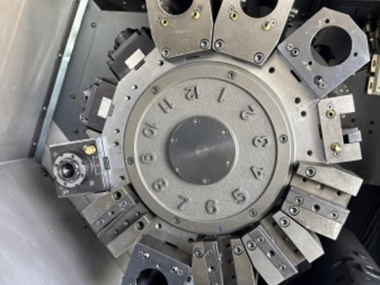 2012-doosan-puma-400m-cnc-lathe-image-19