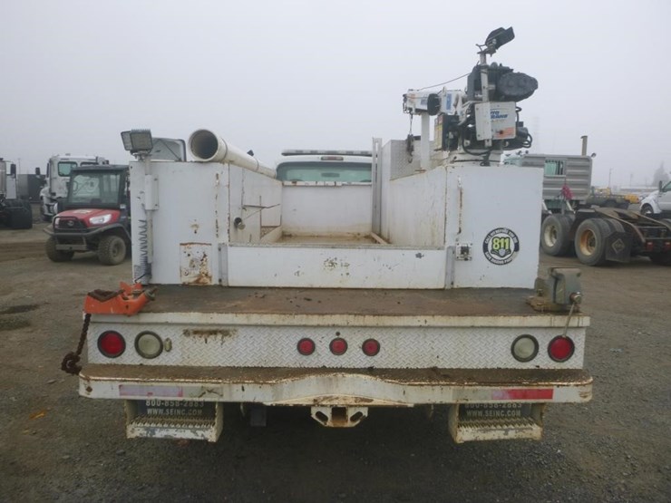 2009-ford-f550-image-6