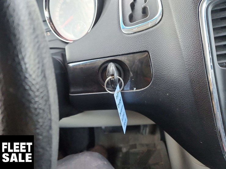 2013-dodge-grand-caravan-se-image-26