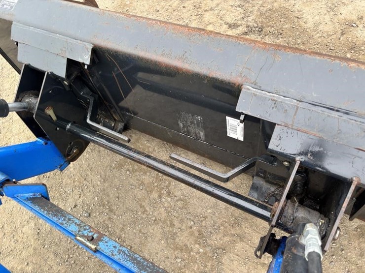 2017-new-holland-workmaster-40-image-11