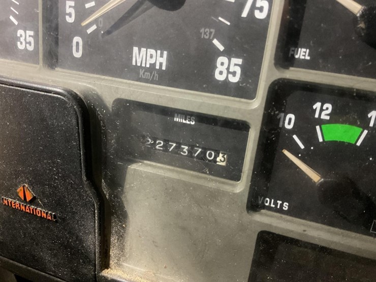 1997-international-4900-image-12