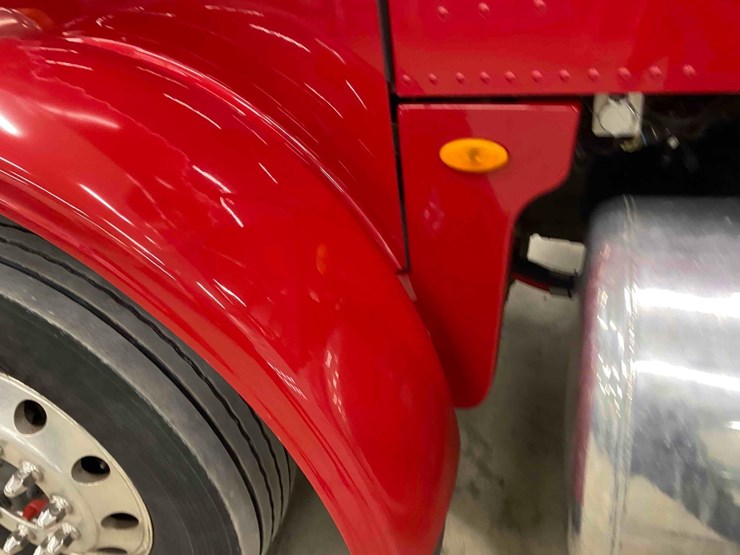 2014-peterbilt-365-image-52