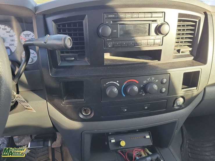 2008-dodge-ram-2500-image-14