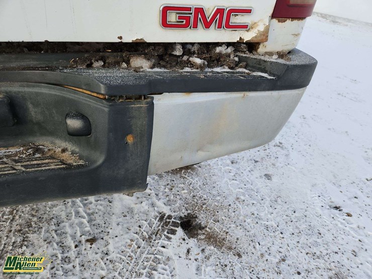 2011-gmc-sierra-3500hd-image-63