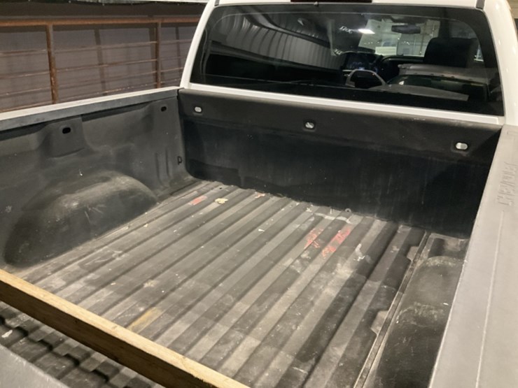 2017-chevrolet-silverado-1500-image-9