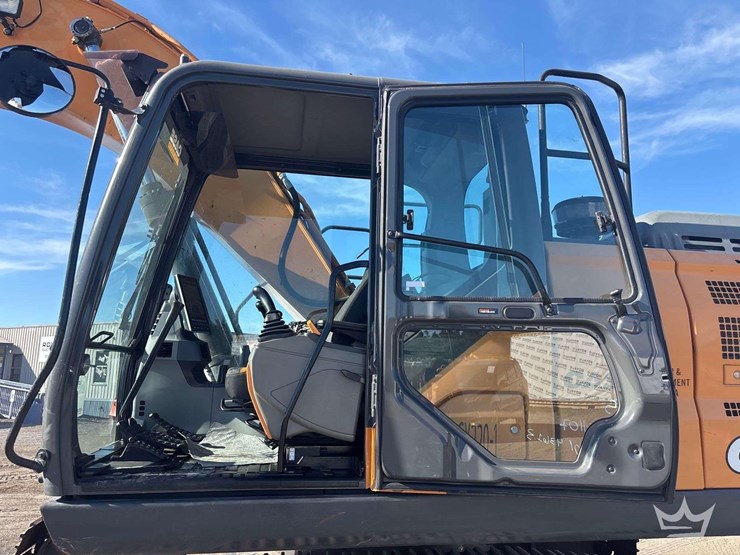2022-case-cx220e-hydraulic-excavator-image-19