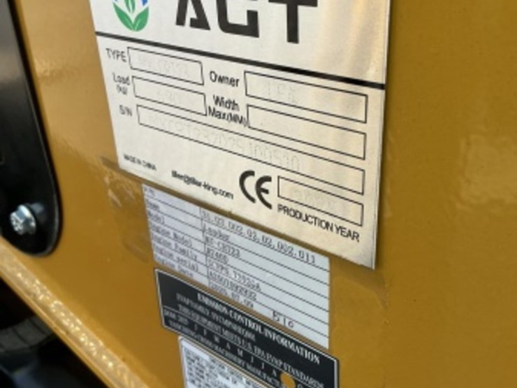 2025-agt-mx-crt23-stand-up-skid-steer-image-9