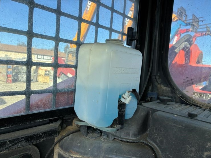 2020-kubota-svl95-2s-image-19