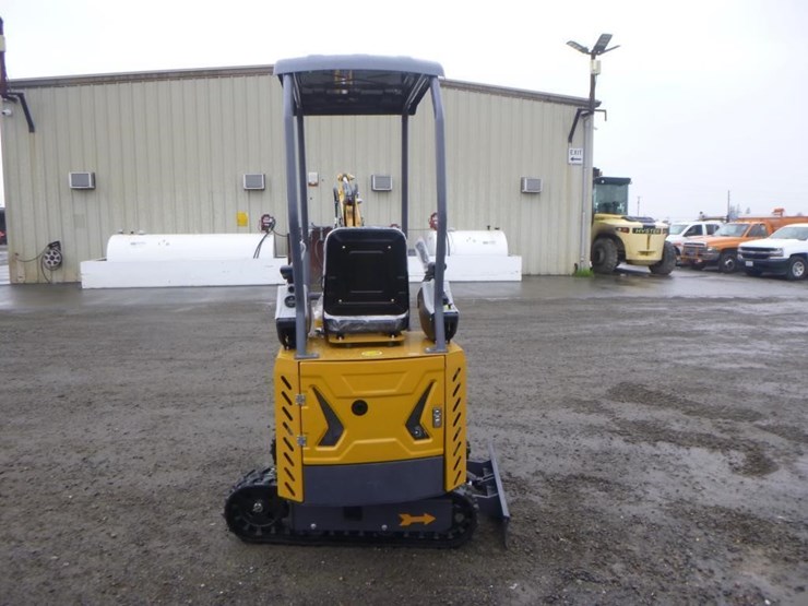 agt-mx12rx-hydraulic-excavator-image-8