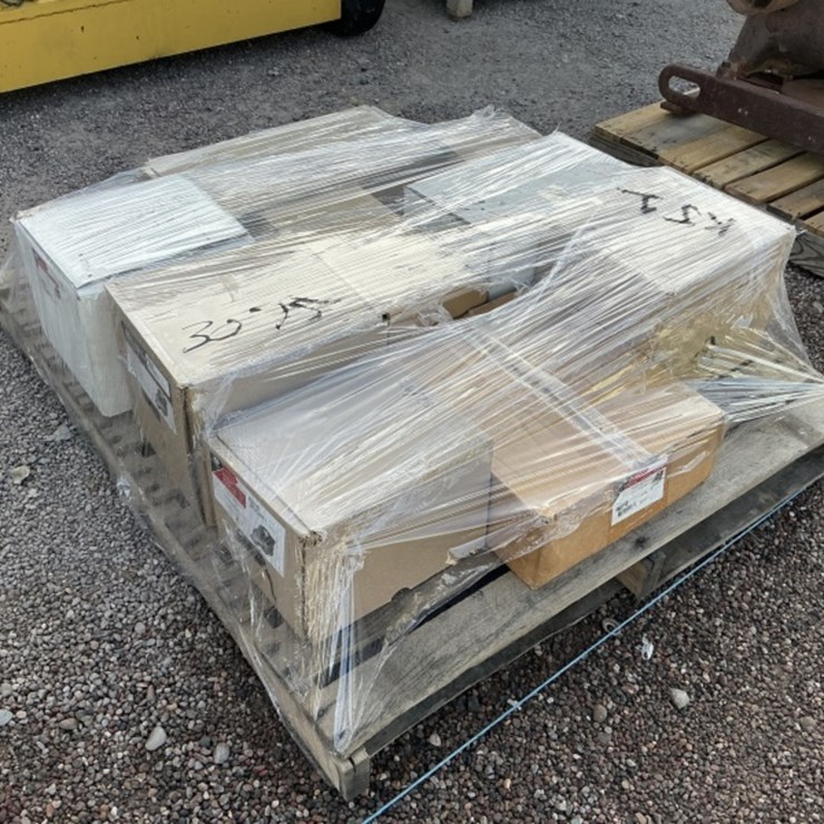 PALLET OF DIESEL ENGINE PARTS