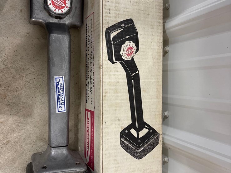 flooring-tools-image-1