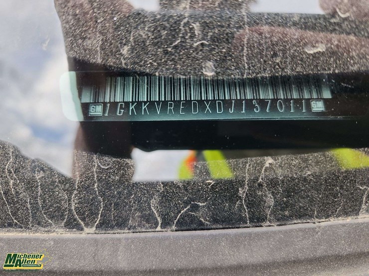 2013-gmc-acadia-slt-image-30