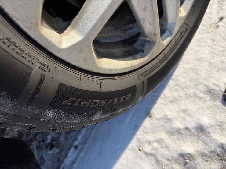 2014-ford-fusion-se-image-7