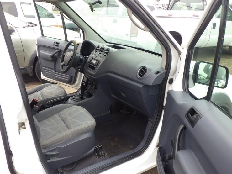 2010-ford-transit-connect-image-6