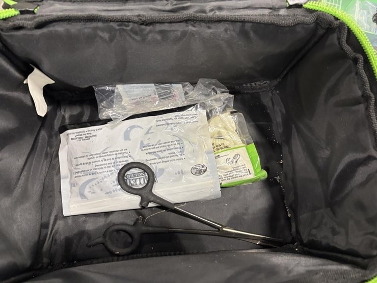 soft-tackle-box-with-baits-image-3