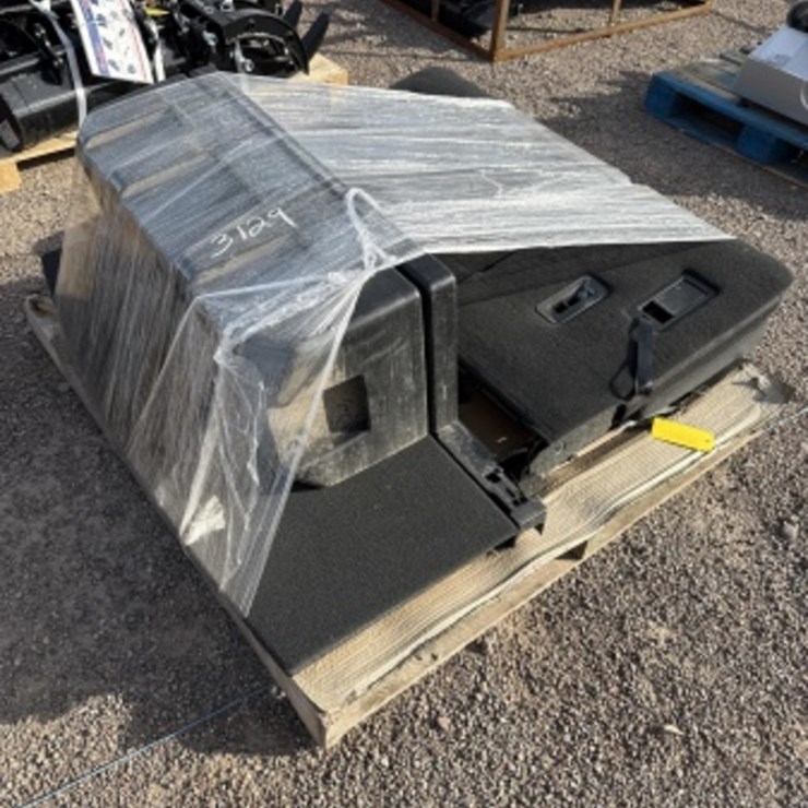 PALLET W/ PLASTIC TOOL BOX & VEHICLE SEATS