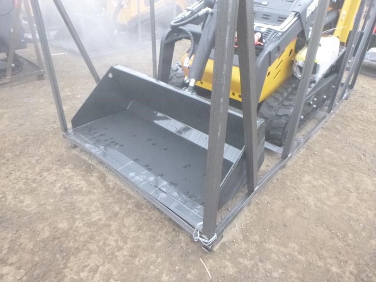 2025-cfg-kktca27-skid-steer-track-loader-image-7