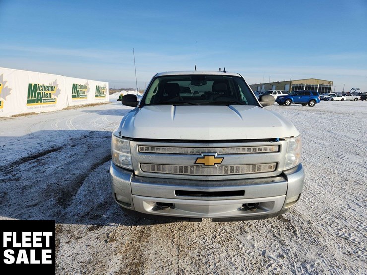 2013-chevrolet-silverado-1500-lt-image-21