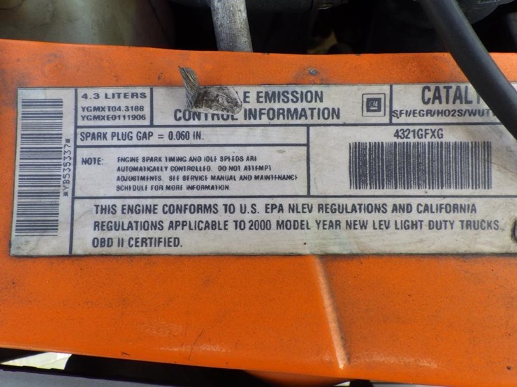 2000-gmc-safari-image-11