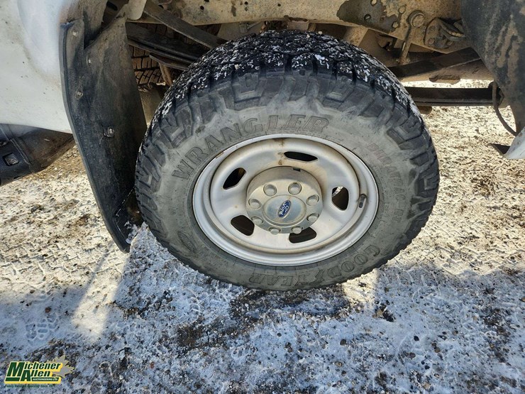 2015-ford-f350-sd-image-12