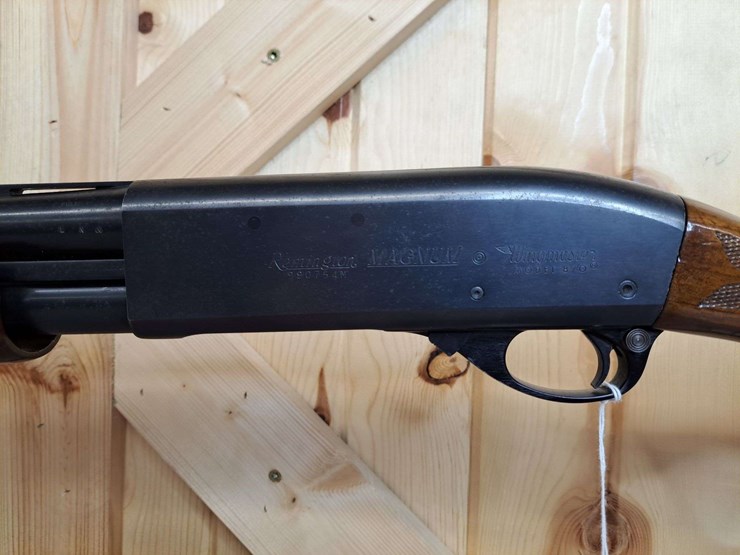 remington-model-870-wingmaster-magnum-12-gauge-pump-shotgun-image-4