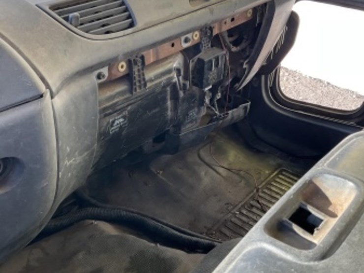 2005-chevrolet-t6500-image-23