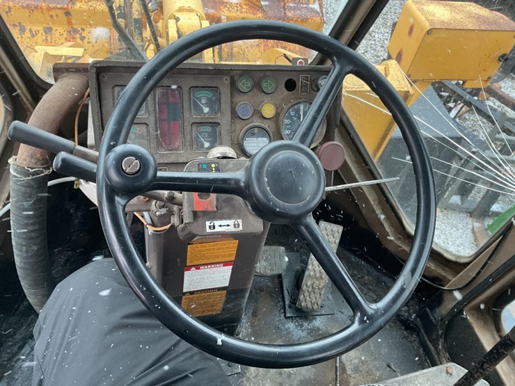 komatsu-wa180-image-6