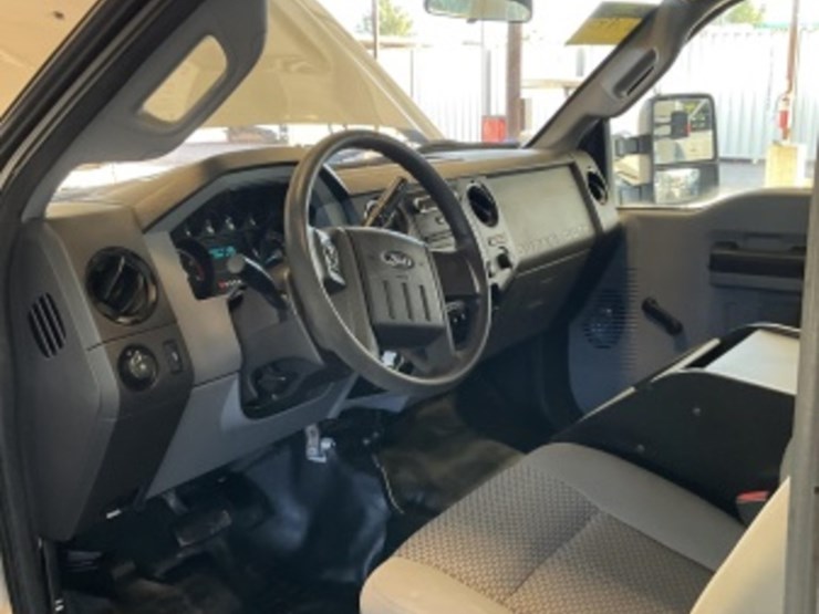 2013-ford-f350-image-22