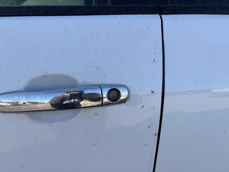 2017-chevrolet-traverse-image-30