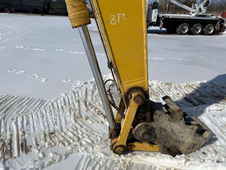 2013-komatsu-pc200-image-24