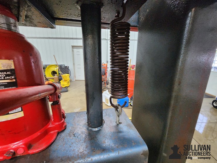 hawke-60,000lb-shop-press-image-13