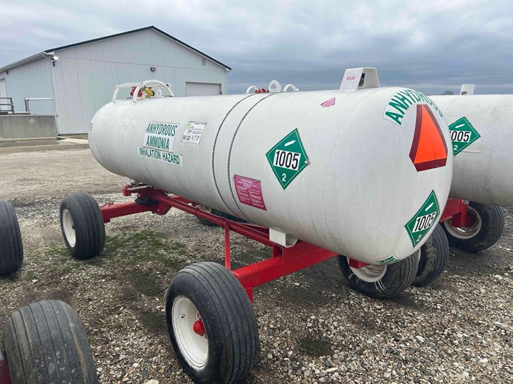 1000-gal.-nh3-tank-on-gear-#76-image-7