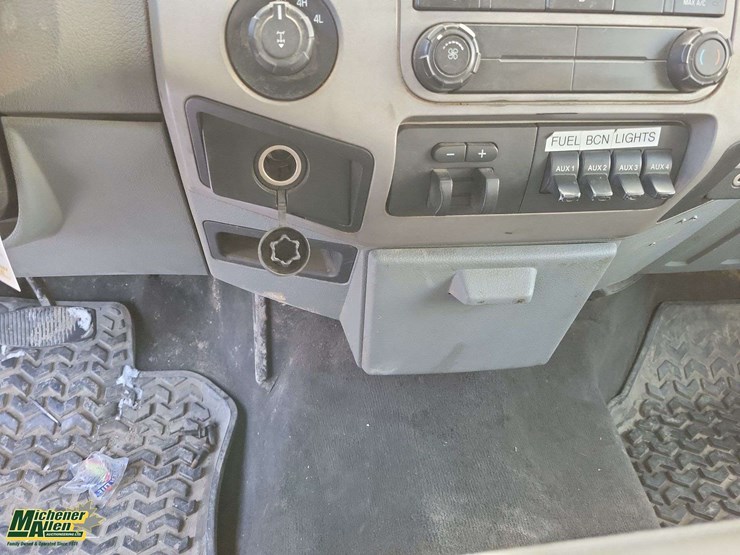 2015-ford-f350-image-15