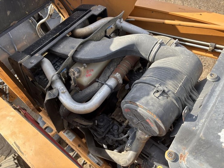 2018-case-580sn-image-20