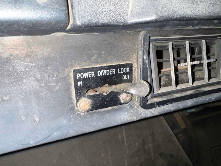 1993-international-254-image-17