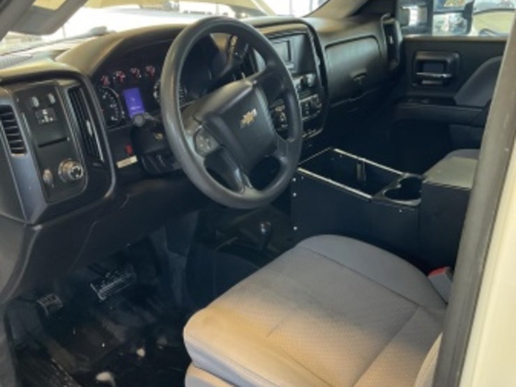 2016-chevrolet-silverado-2500-image-21