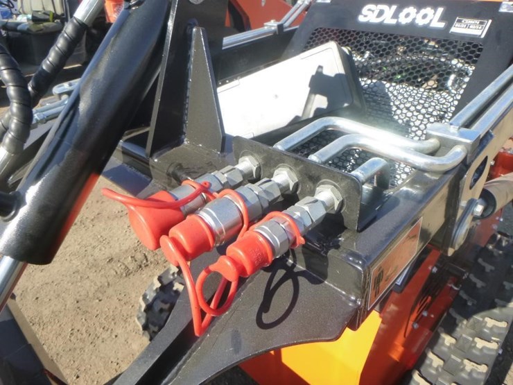 2025-sdlool-sl36c-skid-steer-track-loader-image-12