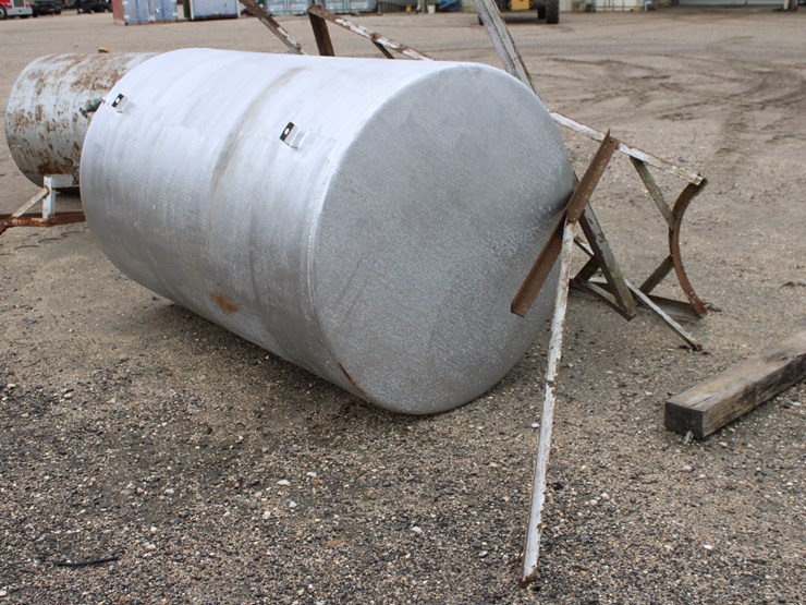 #4404-•-fuel-tank-w/-stand-image-2