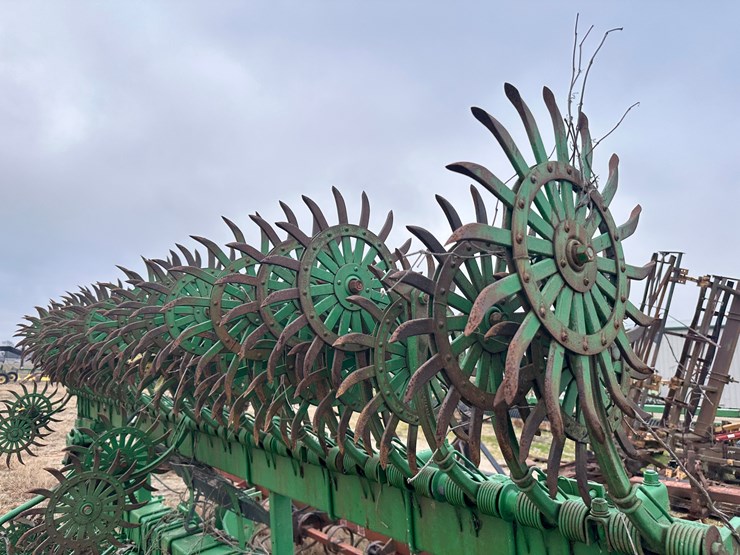 john-deere-400-image-11