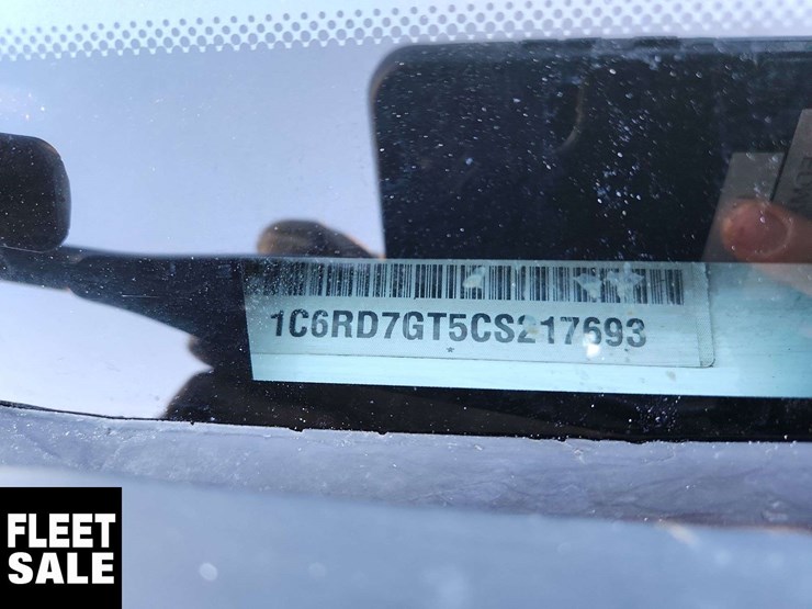 2012-dodge-1500-image-35